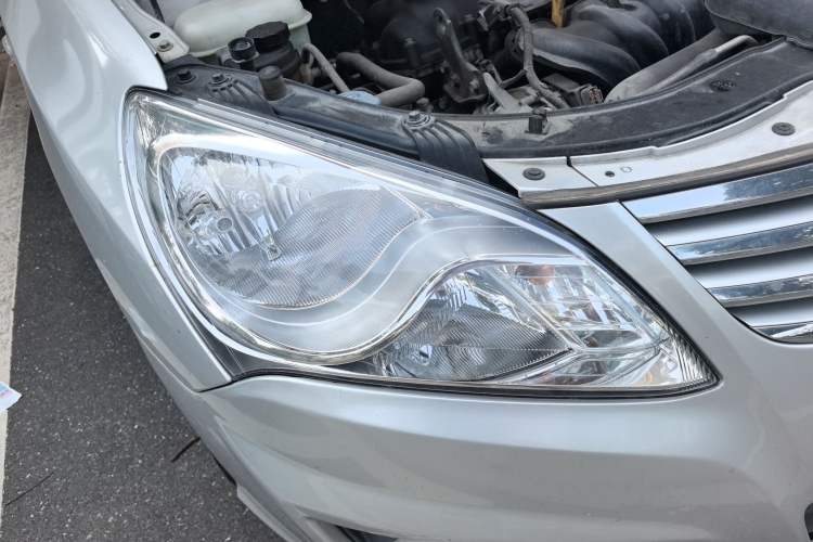 Used Hyundai Celesta 2011 1.6L Automatic Comfort Edition Exterior 6
