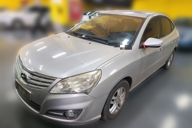 Used Hyundai Celesta 2011 1.6L Manual Luxury Model Front Left 45 Deg