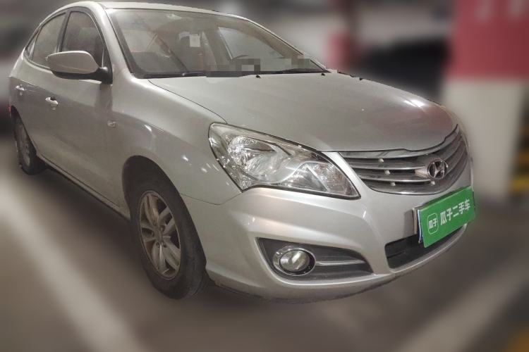 Used Hyundai Celesta 2011 1.6L Automatic Comfort Edition Front Right 45 Deg