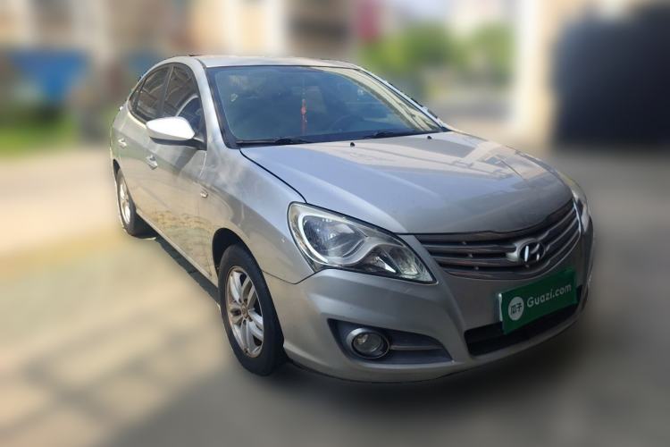 Used Hyundai Celesta 2011 1.6L Manual Comfort Edition Front Right 45 Deg
