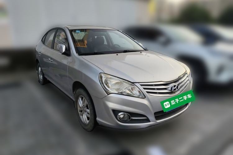 Used Hyundai Celesta 2011 1.6L Manual Luxury Model Front Right 45 Deg