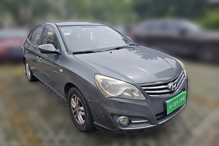 Used Hyundai Celesta 2011 1.6L Manual Comfort Edition Front Right 45 Deg