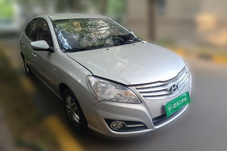 Used Hyundai Celesta 2011 1.6L Manual Comfort Edition Front Right 45 Deg