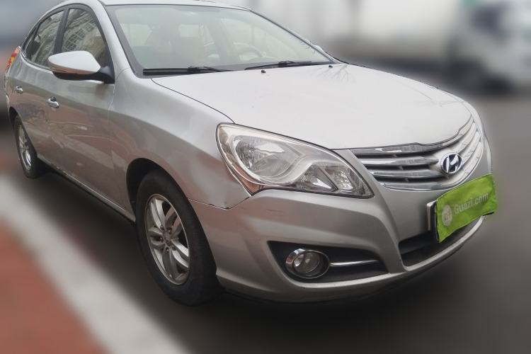 Used Hyundai Celesta 2011 1.6L Manual Luxury Model Front Right 45 Deg