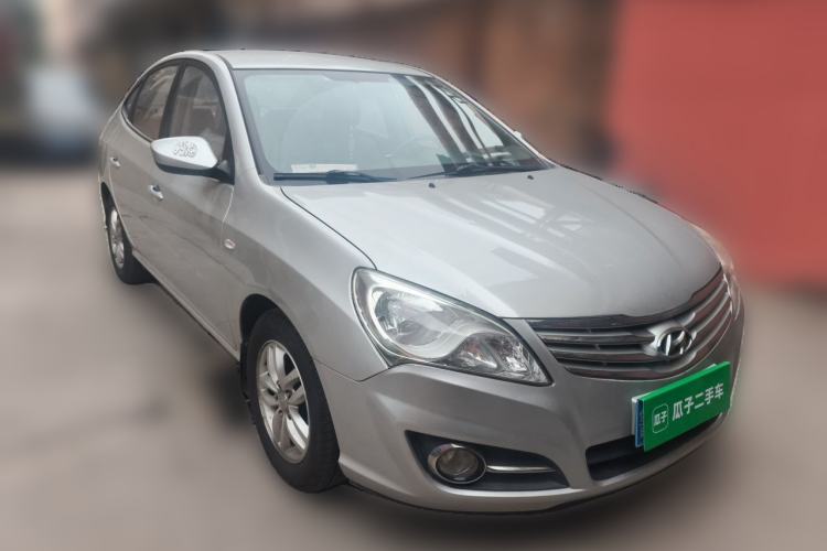Used Hyundai Celesta 2011 1.6L Automatic Comfort Edition Front Right 45 Deg