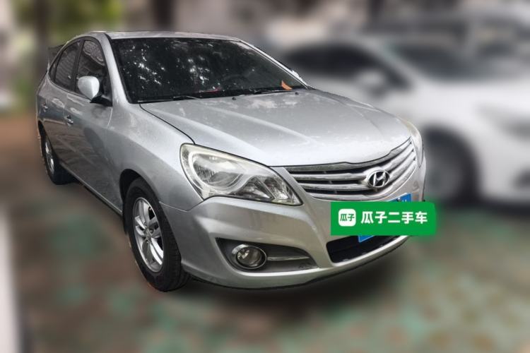 Used Hyundai Celesta 2011 1.6L Manual Luxury Model Front Right 45 Deg