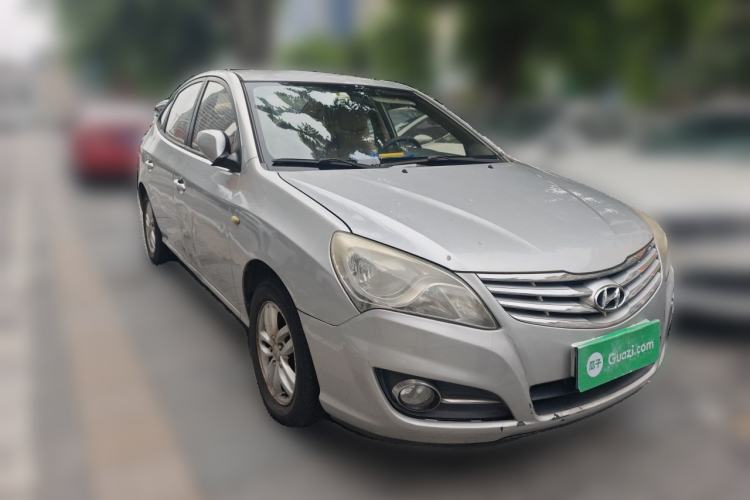Used Hyundai Celesta 2011 1.6L Manual Comfort Edition Front Right 45 Deg