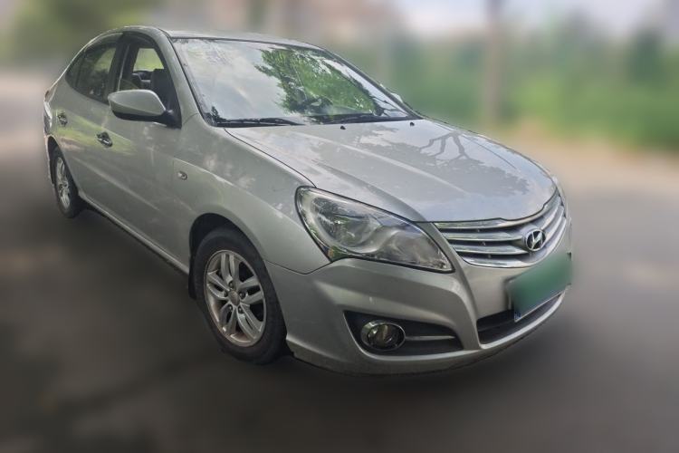Used Hyundai Celesta 2011 1.6L Automatic Comfort Edition Front Right 45 Deg