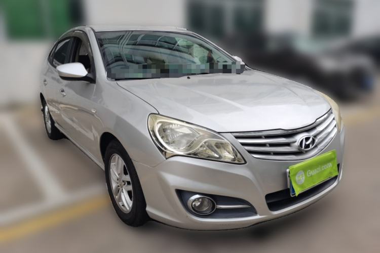 Used Hyundai Celesta 2011 1.6L Automatic Comfort Edition Front Right 45 Deg