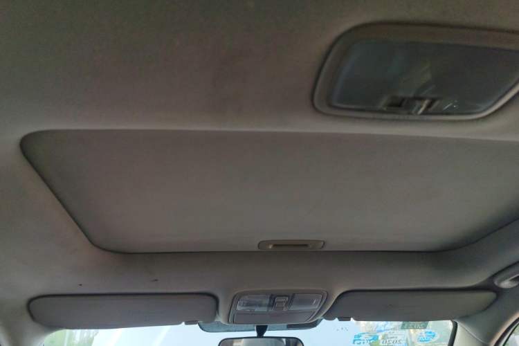 Used Hyundai Celesta 2011 1.6L Manual Luxury Model Headliner