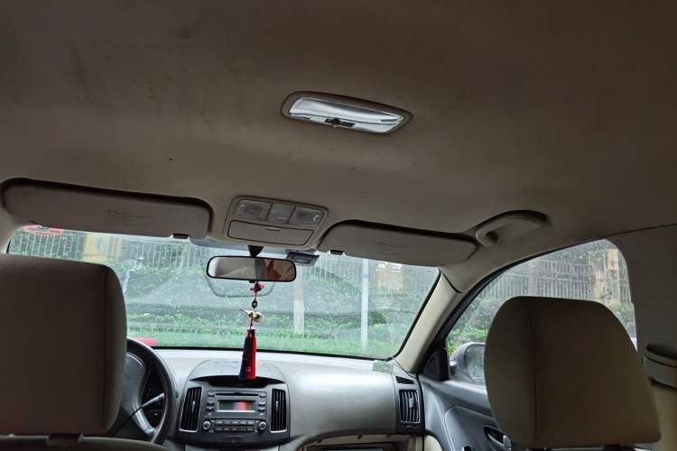 Used Hyundai Celesta 2011 1.6L Manual Comfort Edition Headliner