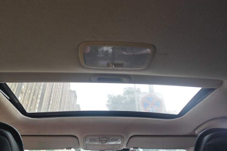 Used Hyundai Celesta 2011 1.6L Automatic Luxury Version Headliner