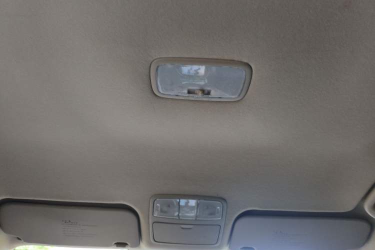 Used Hyundai Celesta 2011 1.6L Automatic Comfort Edition Headliner