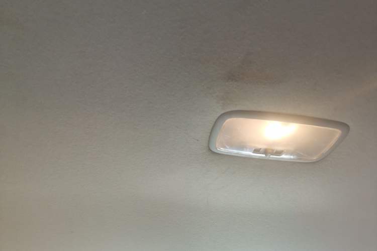 Used Hyundai Celesta 2011 1.6L Automatic Comfort Edition Headliner