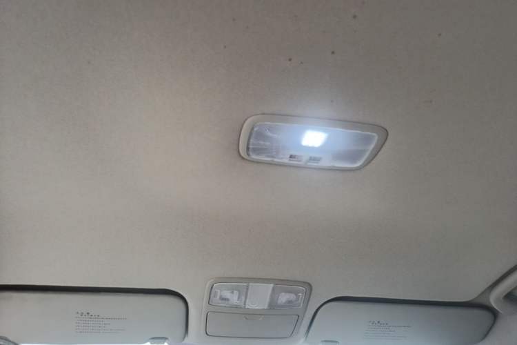 Used Hyundai Celesta 2011 1.6L Automatic Comfort Edition Headliner