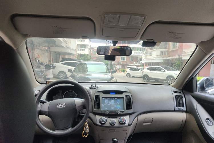 Used Hyundai Celesta 2011 1.6L Automatic Comfort Edition Headliner