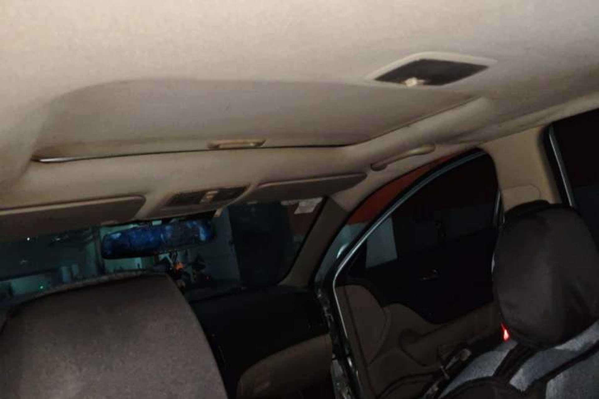 Used Hyundai Celesta 2011 1.6L Manual Luxury Model Headliner