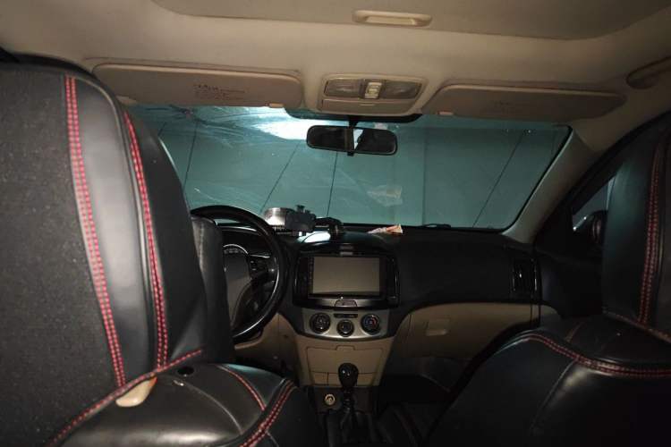 Used Hyundai Celesta 2011 1.6L Manual Luxury Model Headliner