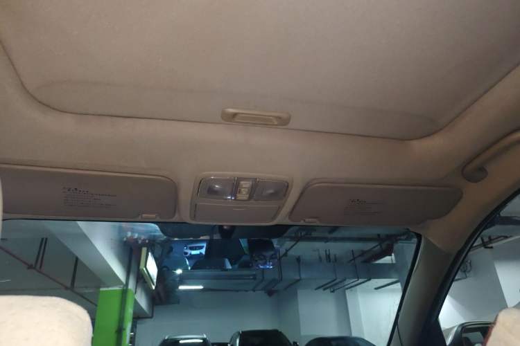 Used Hyundai Celesta 2011 1.6L Automatic Luxury Version Headliner