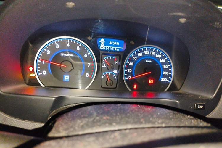 Used Hyundai Celesta 2011 1.6L Automatic Luxury Version Instrument Cluster