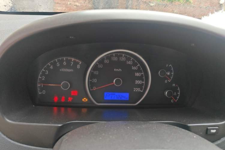 Used Hyundai Celesta 2011 1.6L Automatic Comfort Edition Instrument Cluster