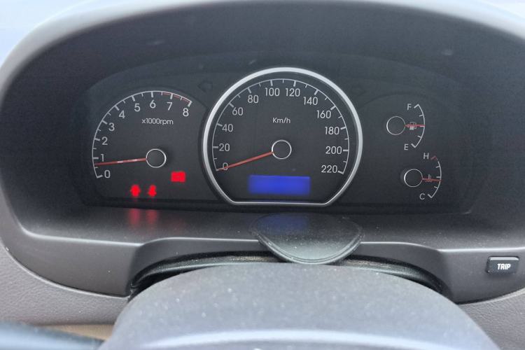 Used Hyundai Celesta 2011 1.6L Automatic Comfort Edition Instrument Cluster