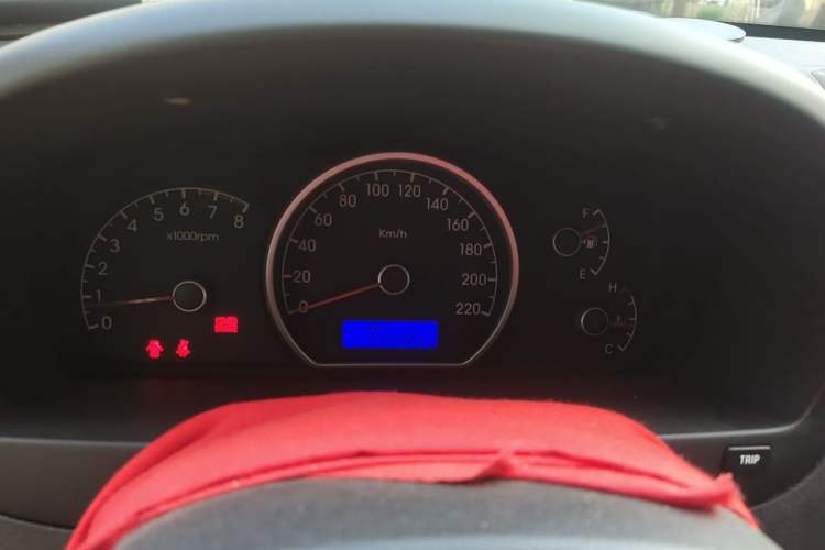 Used Hyundai Celesta 2011 1.6L Manual Comfort Edition Instrument Cluster