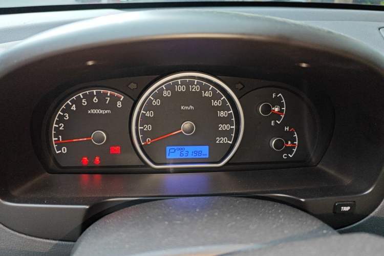 Used Hyundai Celesta 2011 1.6L Automatic Comfort Edition Instrument Cluster