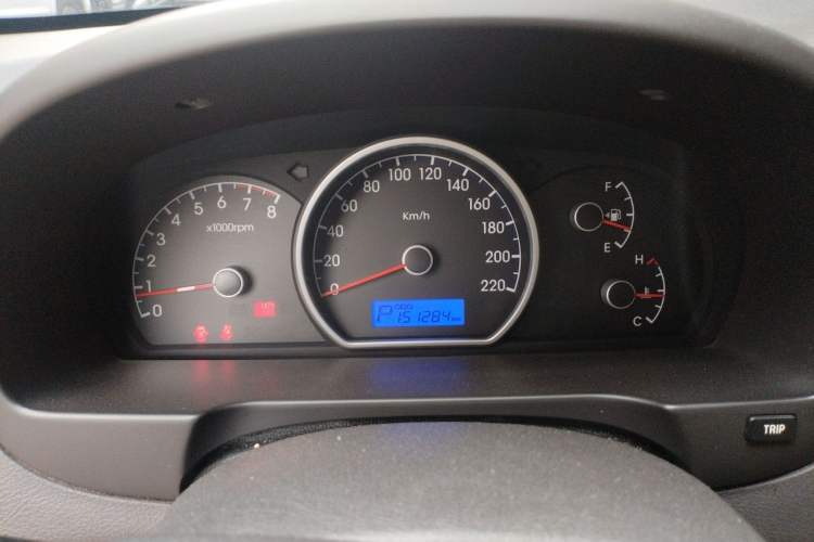 Used Hyundai Celesta 2011 1.6L Automatic Comfort Edition Instrument Cluster