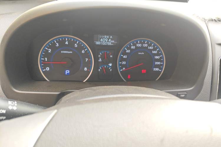 Used Hyundai Celesta 2011 1.6L Automatic Luxury Version Instrument Cluster