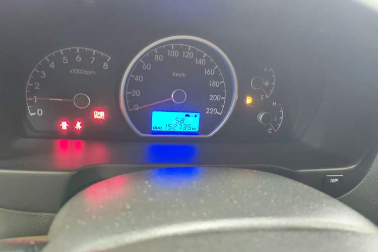 Used Hyundai Celesta 2011 1.6L Manual Luxury Model Instrument Cluster