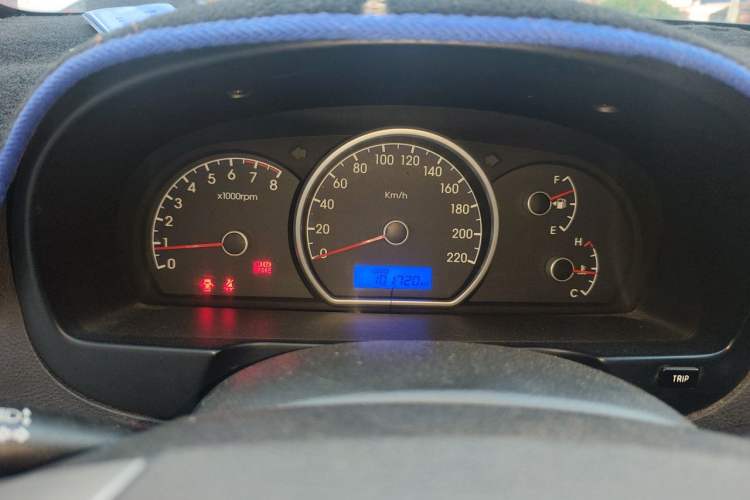 Used Hyundai Celesta 2011 1.6L Manual Comfort Edition Instrument Cluster