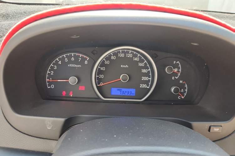 Used Hyundai Celesta 2011 1.6L Manual Comfort Edition Instrument Cluster