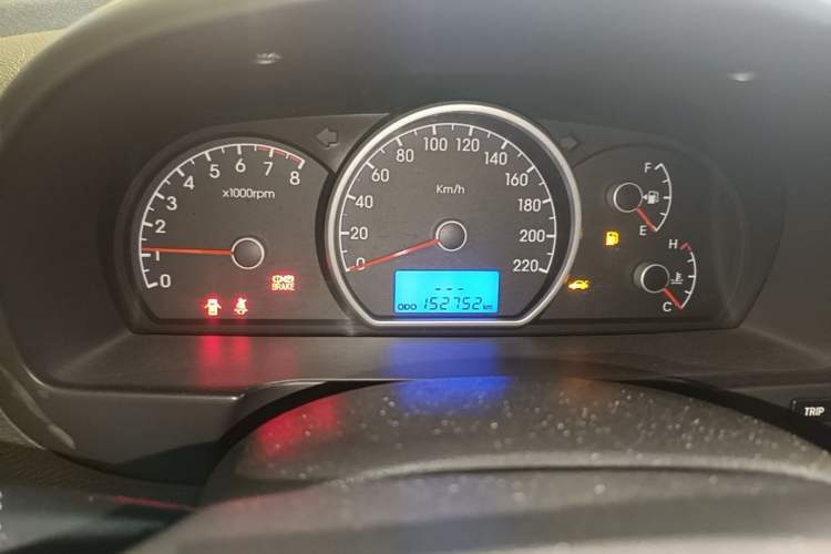 Used Hyundai Celesta 2011 1.6L Manual Luxury Model Instrument Cluster