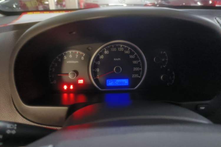Used Hyundai Celesta 2011 1.6L Automatic Comfort Edition Instrument Cluster