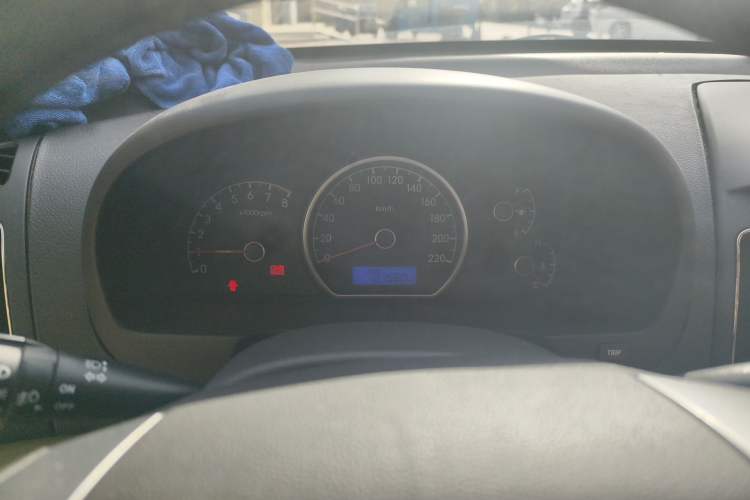 Used Hyundai Celesta 2011 1.6L Manual Comfort Edition Instrument Cluster