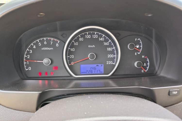 Used Hyundai Celesta 2011 1.6L Manual Comfort Edition Instrument Cluster