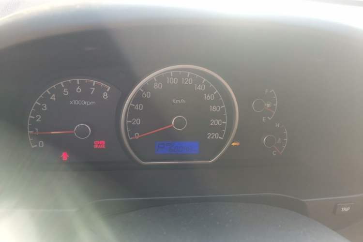 Used Hyundai Celesta 2011 1.6L Automatic Comfort Edition Instrument Cluster