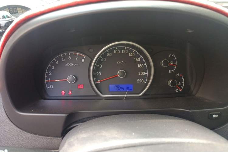 Used Hyundai Celesta 2011 1.6L Manual Comfort Edition Instrument Cluster