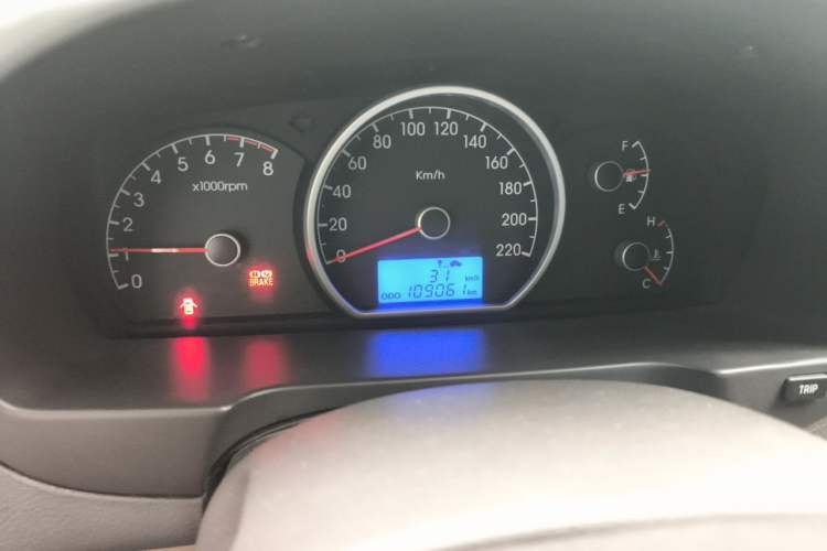 Used Hyundai Celesta 2011 1.6L Manual Luxury Model Instrument Cluster