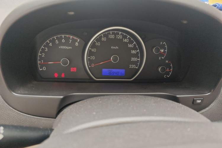 Used Hyundai Celesta 2011 1.6L Manual Comfort Edition Instrument Cluster