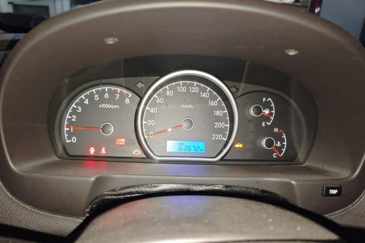 Used Hyundai Celesta 2011 1.6L Automatic Comfort Edition Instrument Cluster