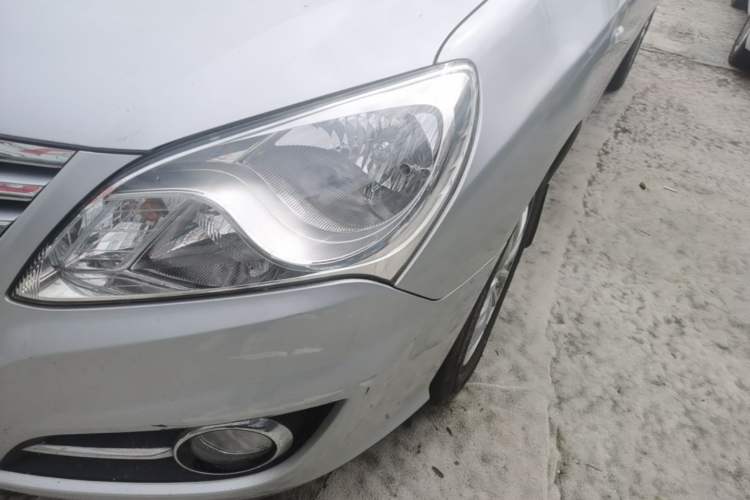 Used Hyundai Celesta 2011 1.6L Automatic Comfort Edition Left Front Headlight