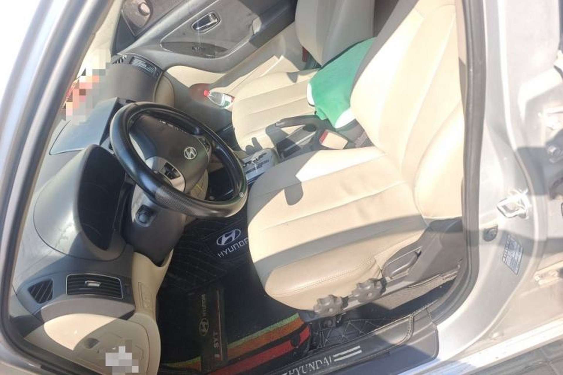 Used Hyundai Celesta 2011 1.6L Automatic Luxury Version Left Front Seat