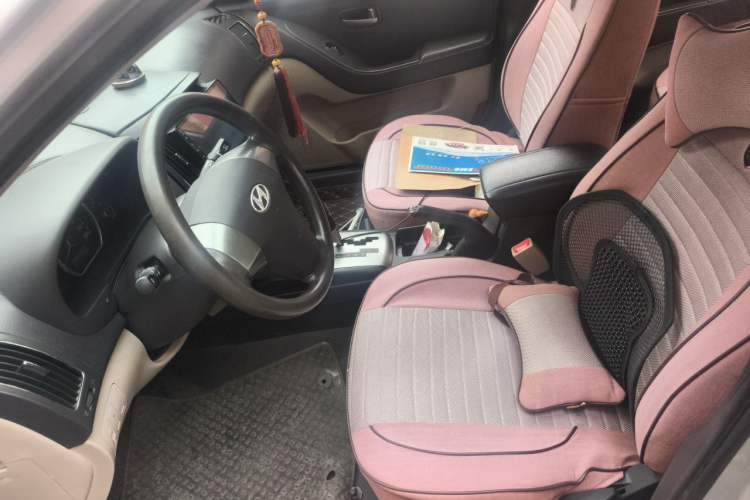 Used Hyundai Celesta 2011 1.6L Automatic Comfort Edition Left Front Seat