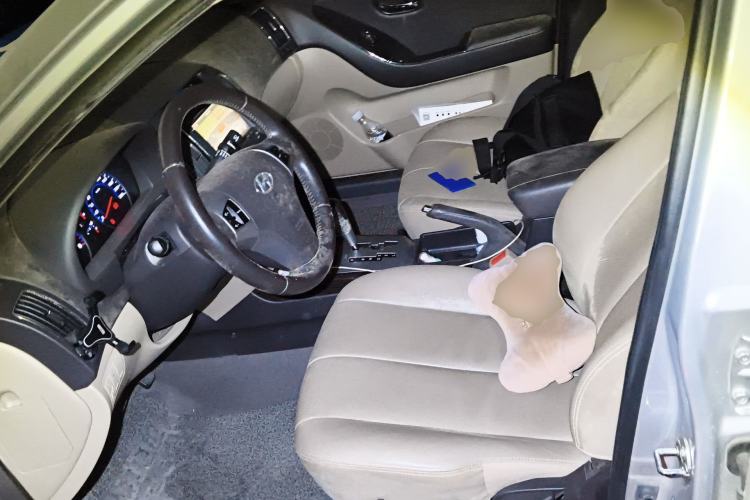 Used Hyundai Celesta 2011 1.6L Automatic Luxury Version Left Front Seat