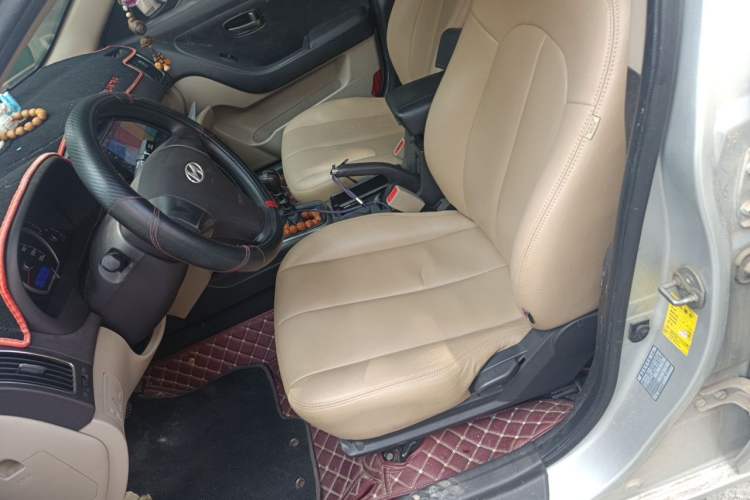 Used Hyundai Celesta 2011 1.6L Manual Comfort Edition Left Front Seat