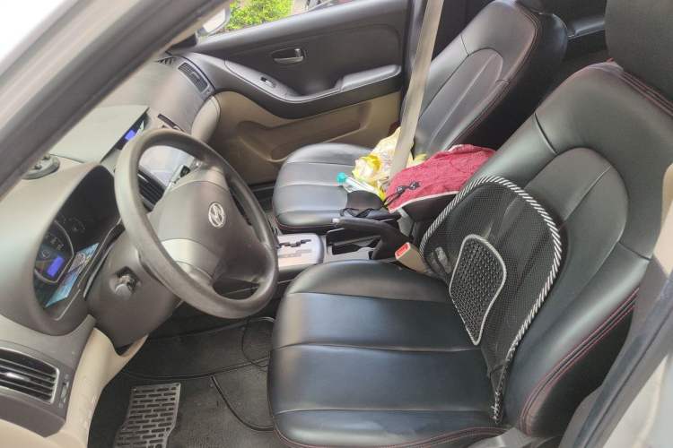 Used Hyundai Celesta 2011 1.6L Automatic Comfort Edition Left Front Seat