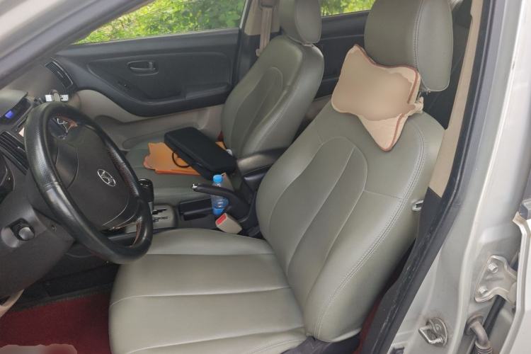 Used Hyundai Celesta 2011 1.6L Automatic Comfort Edition Left Front Seat