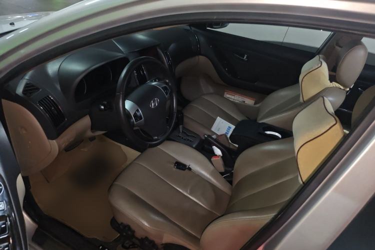 Used Hyundai Celesta 2011 1.6L Automatic Luxury Version Left Front Seat
